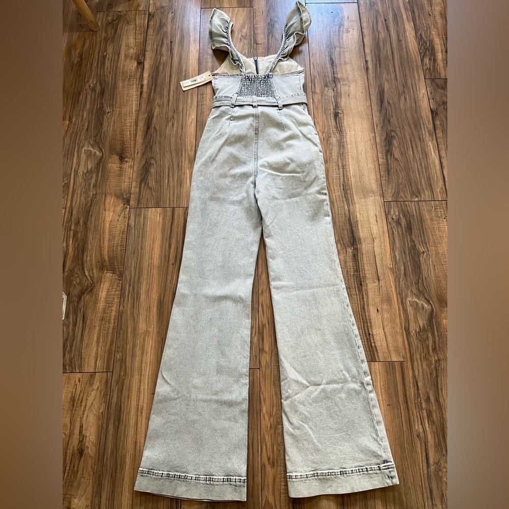 ALICE + OLIVIA Jeans Sleeveless Belted Denim Jumpsuit in Fools Paradise 26 - Picture 5 of 14